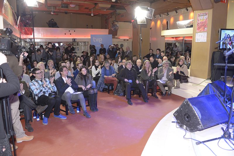 Los actores de la serie no han querido perderse el concierto de Los Secretos.