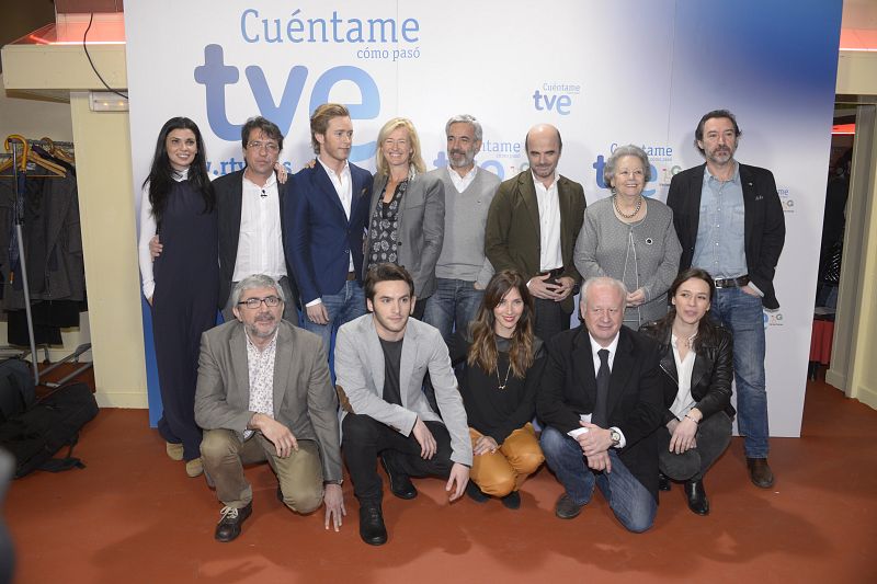 El equipo de 'Cuéntame cómo pasó' ha presentado la 15ª temporada de la serie en la sala El Sol, uno de los principales locales de la Movida madrileña.