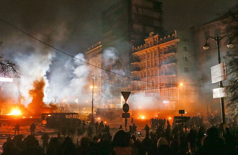 Los manifestantes piden que el presidente Viktor Yanukovych renuncie