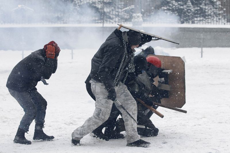 Manifestantes en Kiev. Rusia ha advertido a Ucrania que la situación puede estar fuera de control