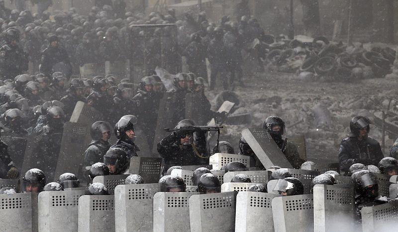 Los policías conquistan la plaza de la Independencia de Kiev, el corazón de las protestas