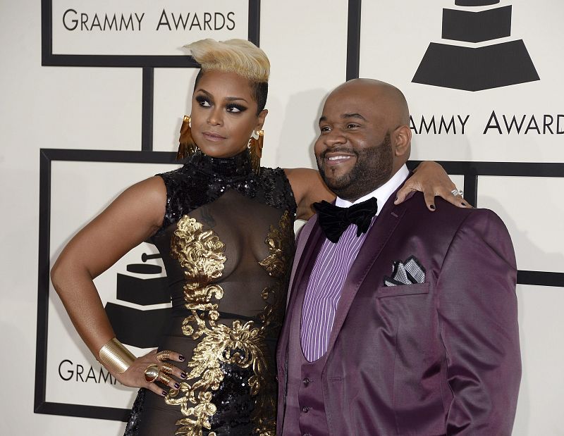 LaShawn Daniels y su mujer April Daniels en la alfombra roja de los Grammy 2014.