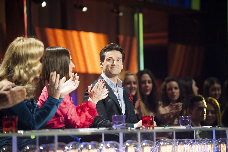 Y aquí vemos a Ángel Corella. El juez más técnico y también más bueno con los concursantes