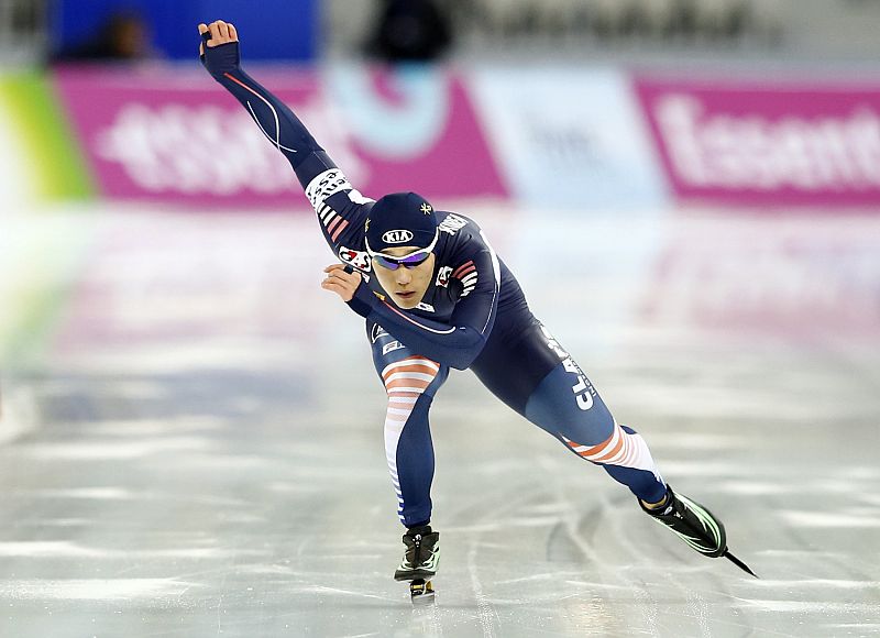 El patinador surcoreano Tae-Bum