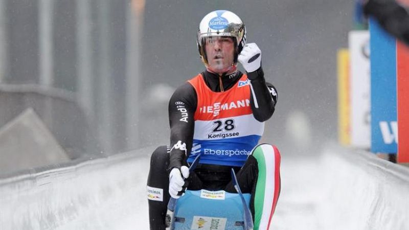 El legendario piloto italiano de luge Armin Zoeggeler