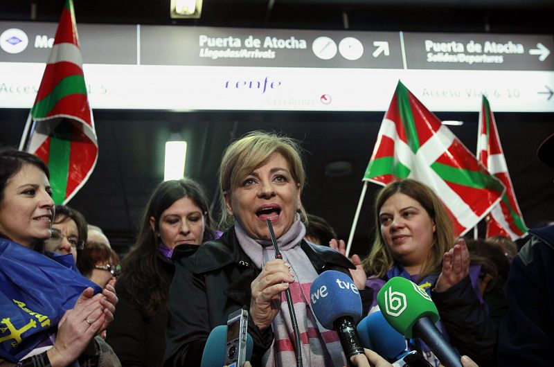 La vicesecretaria general del PSOE, Elena Valenciano, en la estación de Atocha.