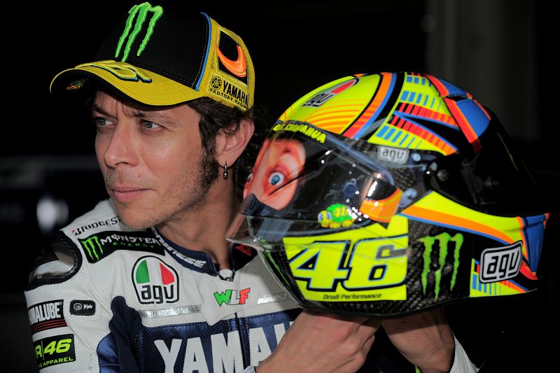 Rossi y su casco personalizado.