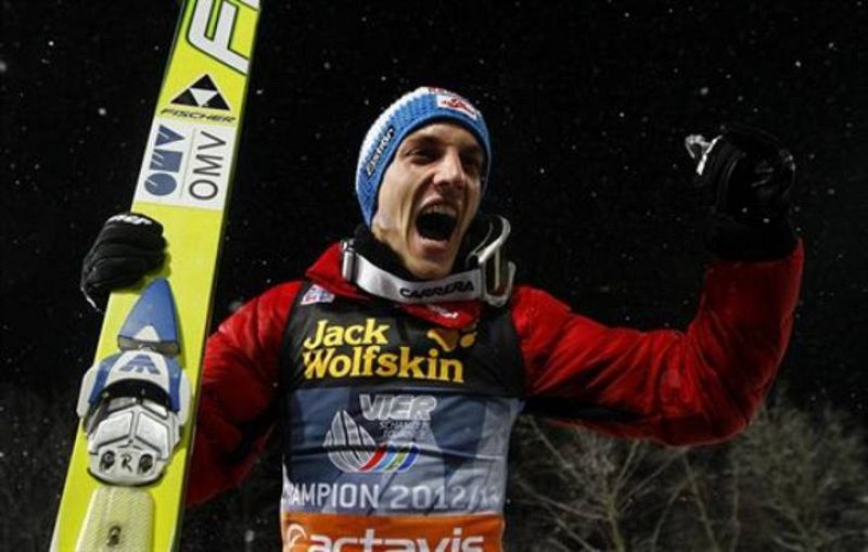 Gregor Shlierenzauer, una figura en la Copa del Mundo, busca la gloria olímpica en Sochi.
