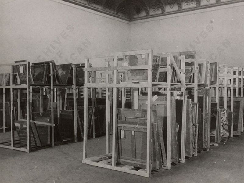 Obras recuperadas almacenadas en el Museo alemán de Wiesbaden