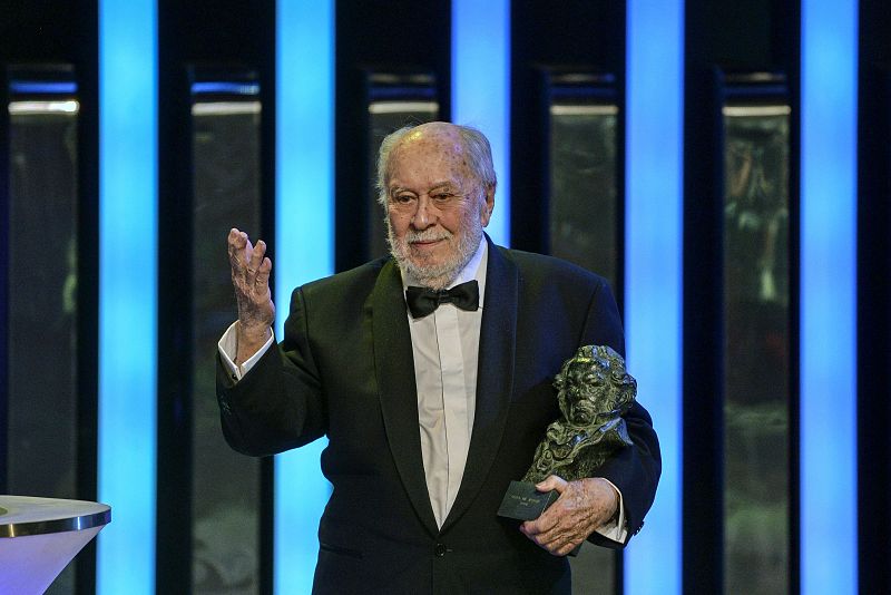 El director de cine Jaime de Armiñán, ganador del Premio Goya honorífico de la 28 edición de los Goya.