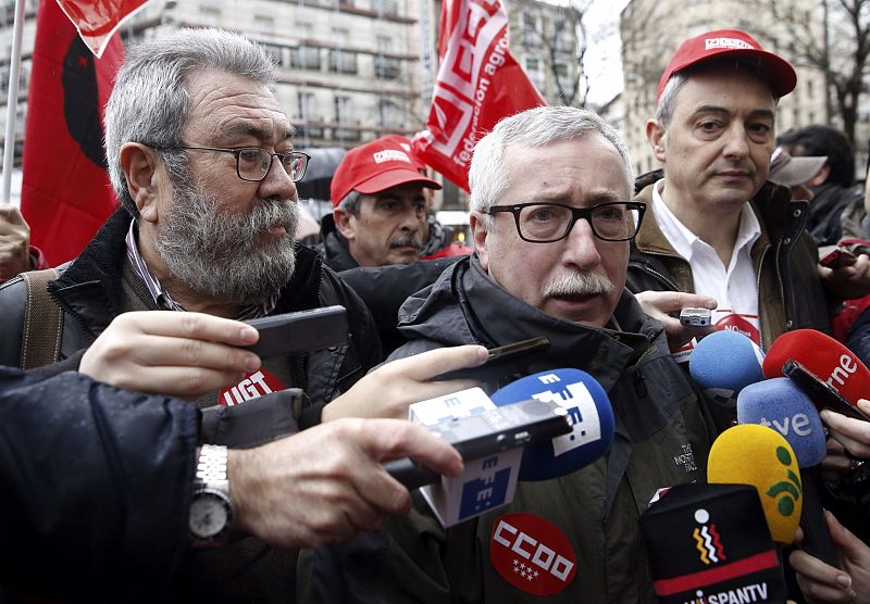 MÉNDEZ Y TOXO A UNA MANIFESTACIÓN DE LOS TRABAJADORES DE COCA-COLA