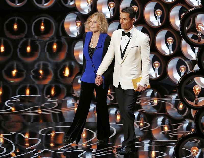 Matthew McConaughey y Kim Novak entregaron el galardón al mejor cortometraje animado.