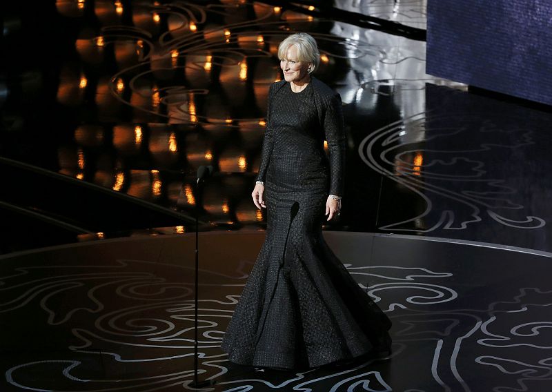 Glenn Close presenta el vídeo-recuerdo In Memoriam a los caídos este año, presentado por la gran Glenn Close. Shirley Temple, Joan Fontaine, Philiph Seymour Hoffman.