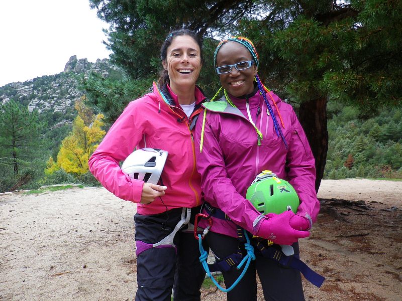 Edurne Pasabán y Lucrecia en La Pedriza