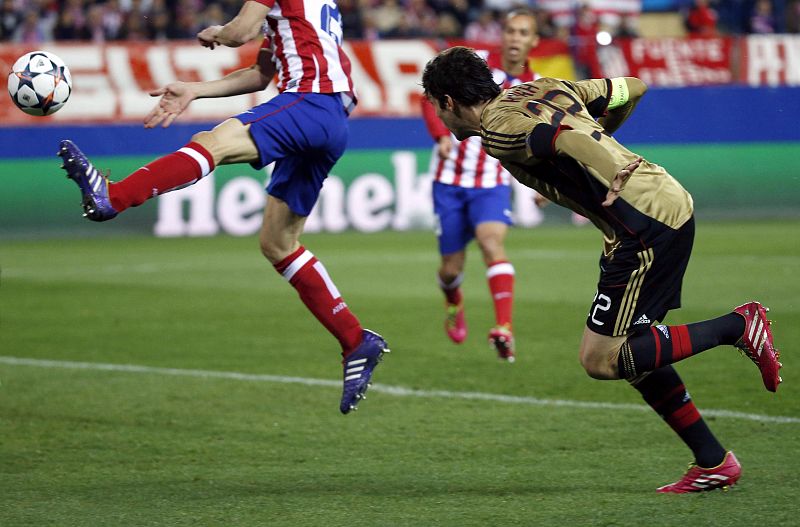 Kaka pone el 1 a 1 en el marcador del Vicente Calderón