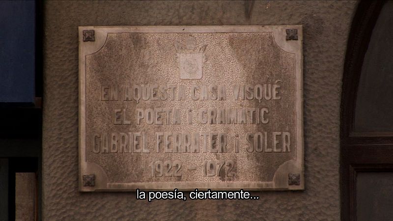 Placa en recuerdo del poeta Gabriel Ferrater, en la casa donde vivió