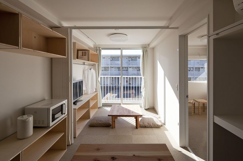 Interior de una de las casas temporales construidas en Onagawa, tras el terremoto de marzo de 2011 en Japón.