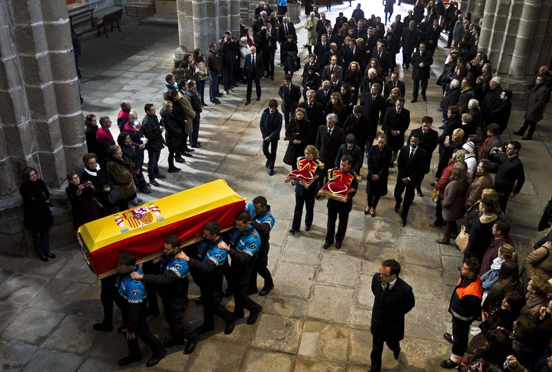 La catedral de Ávila acogió el funeral corpore insepulto de Adolfo Suárez.