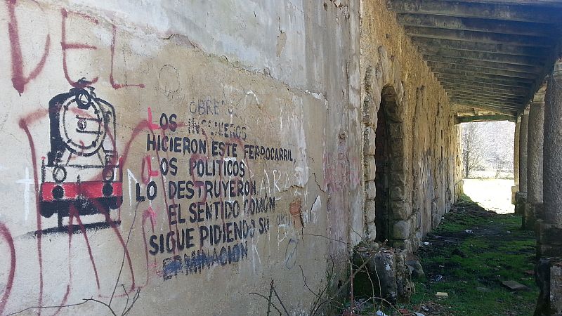 Pintada: "Los obreros hicieron este ferrocarril, los políticos lo destruyeron, el sentido común sigue pidiendo su terminación"
