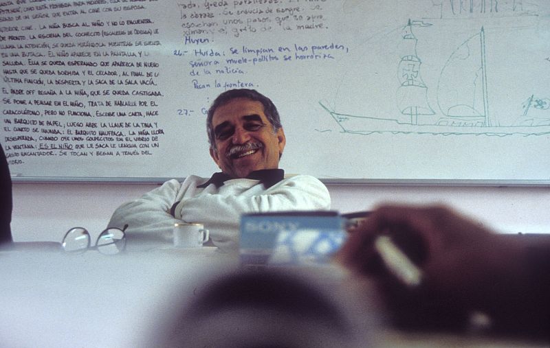 Gabriel García Márquez durante el rodaje de la serie 'Los amores difíciles' en 1988, un proyecto de TVE sobre sus relatos
