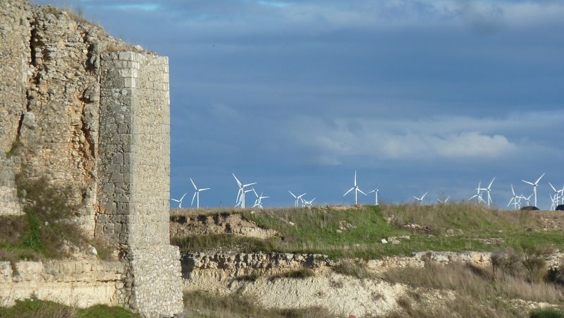 Junto a las murallas de Urueña, Valladolid