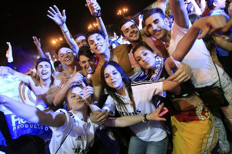 CELEBRACIÓN AFICIÓN MADRIDISTA EN CIBELES