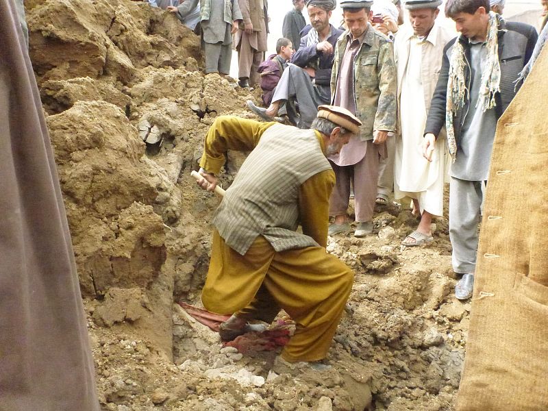 Several hundred people feared dead after landslide in Afghanistan