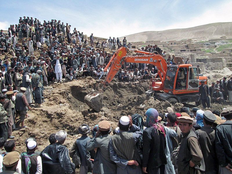 Several hundred people feared dead after landslide in Afghanistan