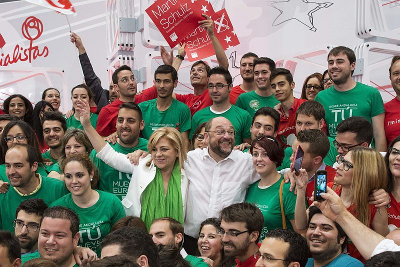 Martin Schulz, candidato socialdemócrata a presidir la Comisión Europea, fue el primer líder europeo en darse su baño de masas en España, en este caso en Málaga.