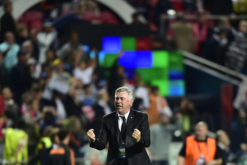 El entrenador italiano del Real Madrid, Carlo Ancelotti, celebra la victoria en la final de la Liga de Campeones 2014