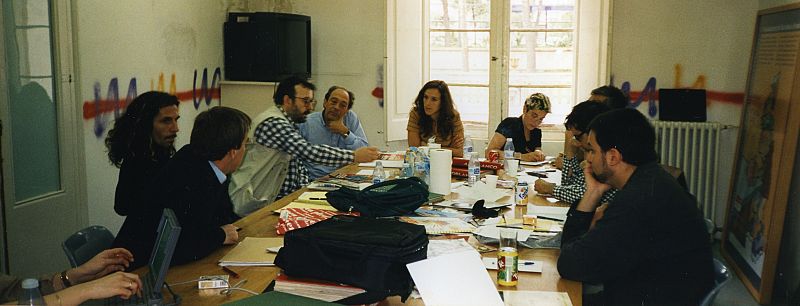 Vista general del brainstorming de 3 días de todo el equipo Ajoblanco en verano de 1996