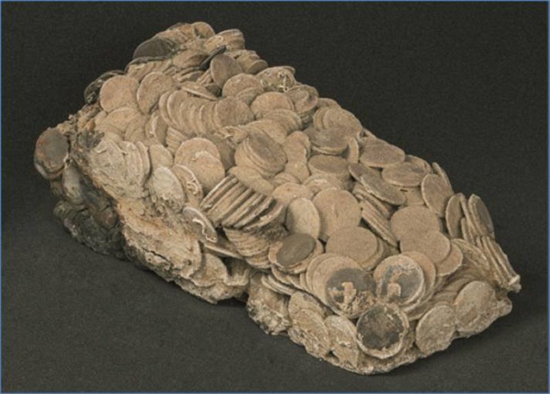  Bloque de monedas perteneciente al tesoro de "La Mercedes"