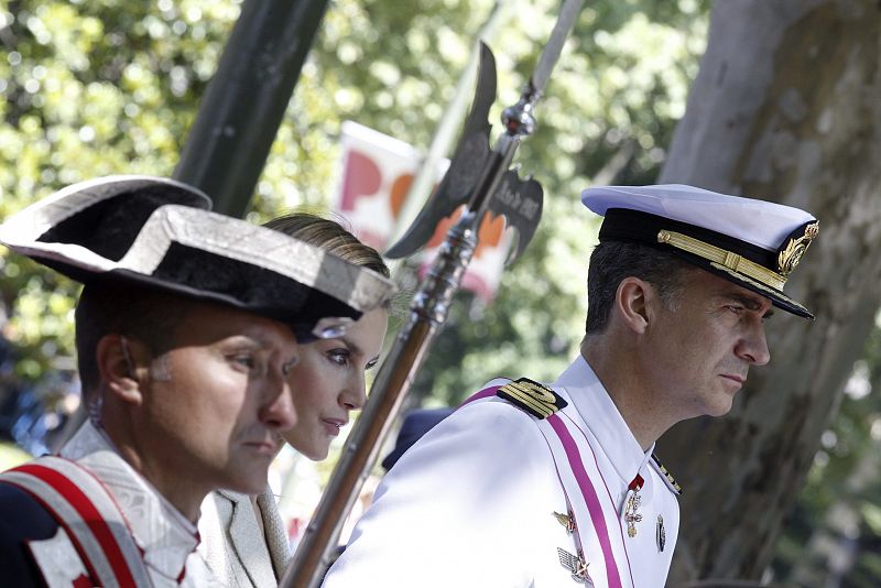 Los príncipes de Asturias, al inicio del acto central de la celebración del Día de las Fuerzas Armadas.