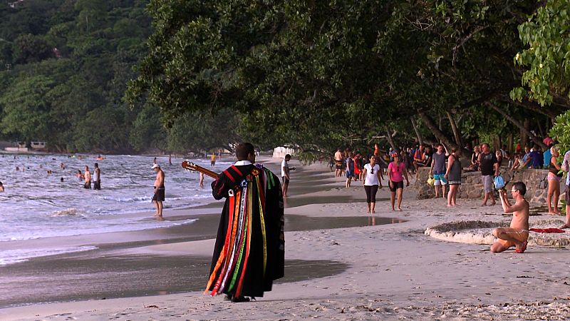 Iñaki en Beau Vallon