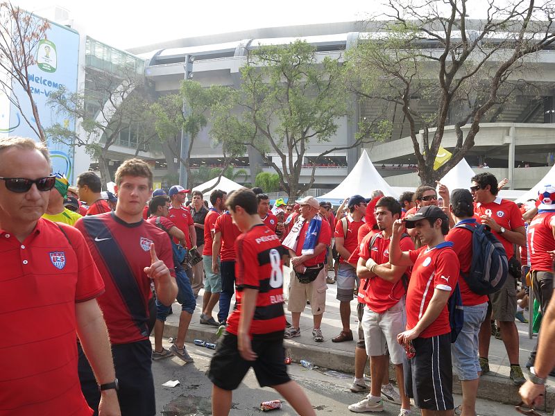 Las calles que rodean Maracaná, cortadas al tráfico para que los aficionados pudieran moverse con facilidad.