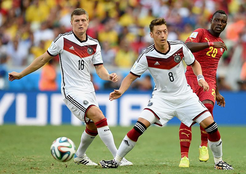 Mesut Özil, en un momento del partido ante Ghana