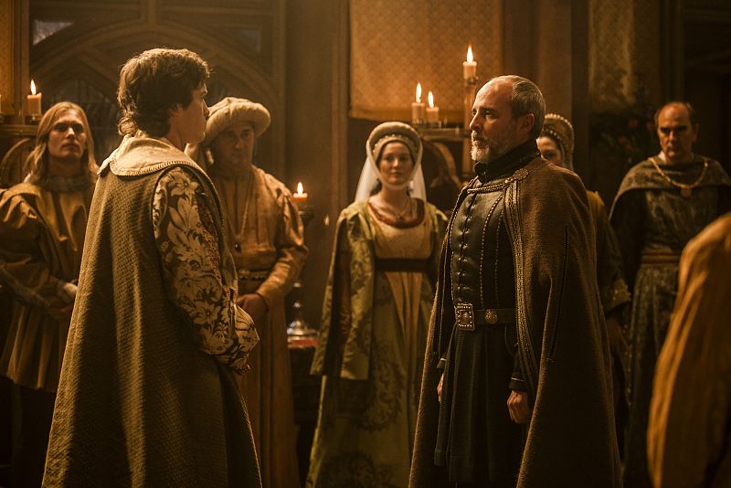 En el norte de Europa, la ceremonia se repite. Fuensalida, el embajador de los Reyes Católicos hace de Juana en el desposorio con Felipe