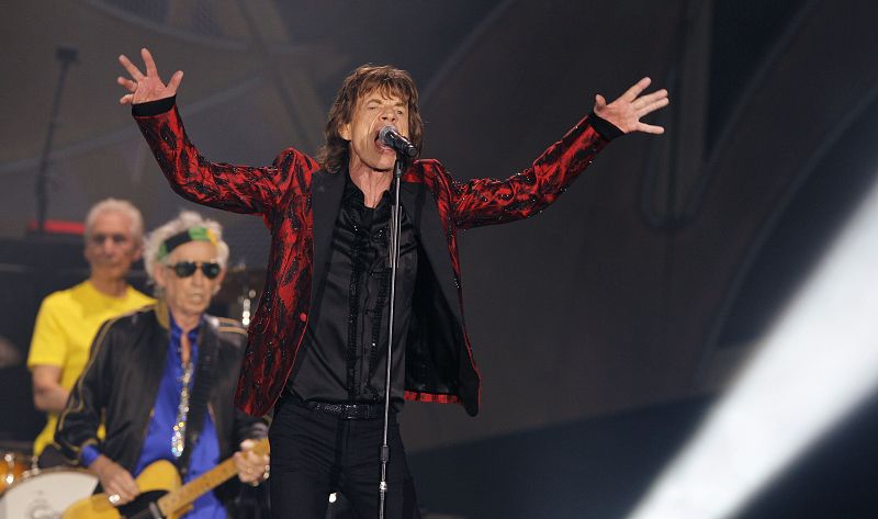 El cantante de Rolling Stones, Mick Jagger, durante el concierto ofrecido en el estadio Santiago Bernabéu, en Madrid.