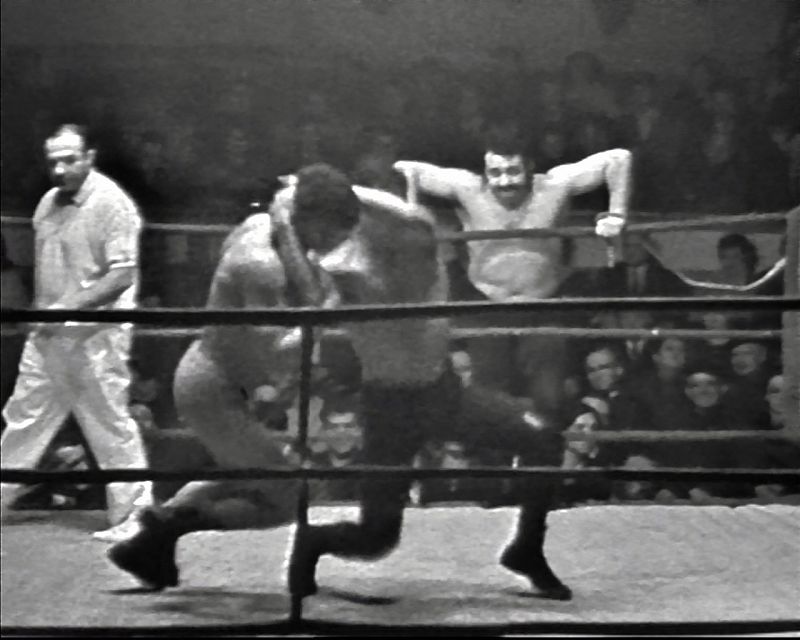 Catch à quatre. Fotograma del programa de lucha libreemitido en televisión francesa, 1967