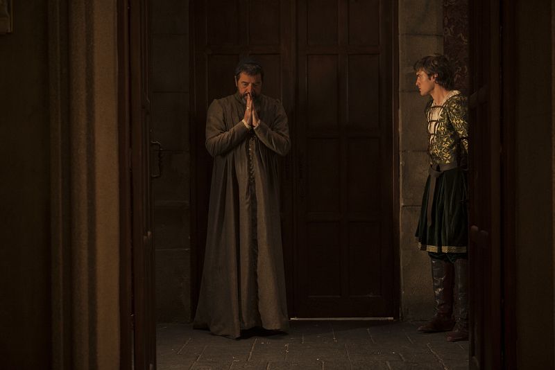 De vuelta a Flandes vemos a un Felipe 'El Hermoso' muy nervioso ante la llegada de su primer hijo