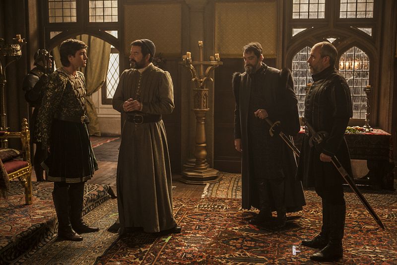 Felipe 'El Hermoso' no conoce límites. En el momento en el que se entera de la muerte del Príncipe Juan, reclama el título de Príncipe de Asturias