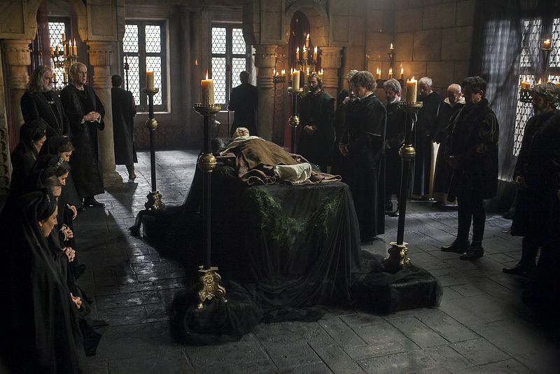 Los reinos de Castilla y Aragón vuelven a vestirse de luto para despedir a otro heredero.