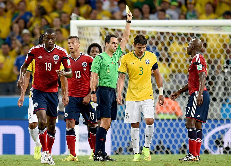 Thiago Silva ve la amarilla que le priva de las semifinales