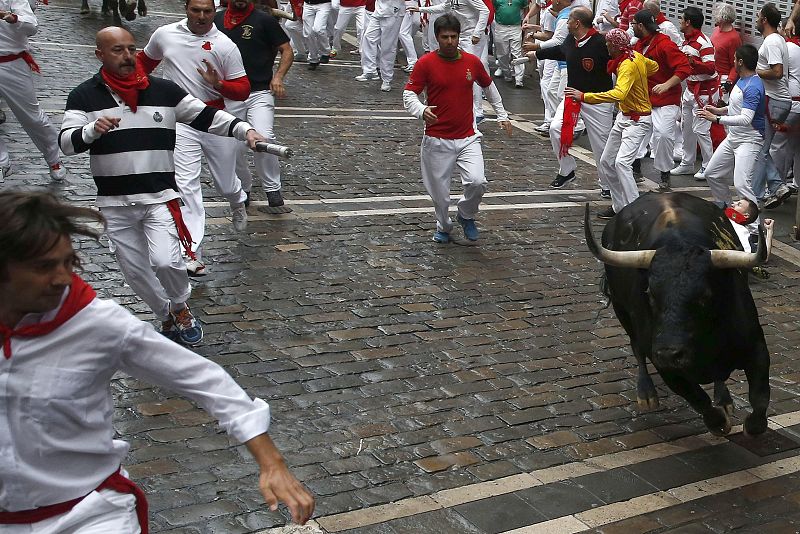 TERCER ENCIERRO CON TOROS DE LA GANADERÍA DE VICTORIANO DEL RÍO CORTÉS