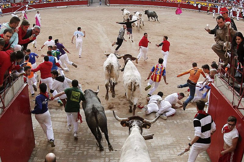 El séptimo encierro de los sanfermines termina sin heridos por asta de toro