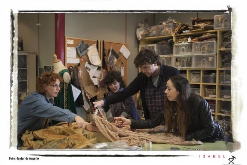 El equipo de vestuario, dirigido por Pepe Reyes, no para de trabajar... ¡pero es que consiguen hacer arte!