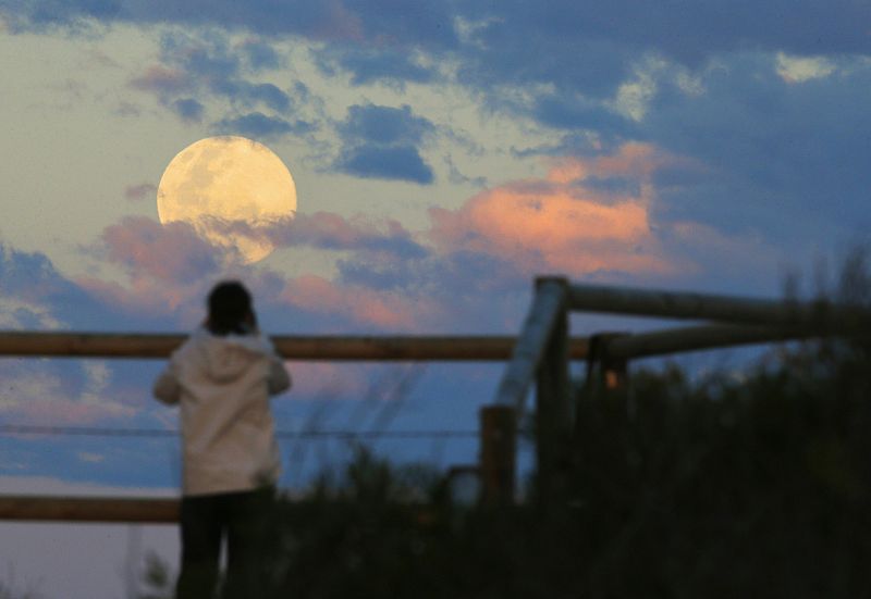 LA MAYOR SUPERLUNA DEL AÑO