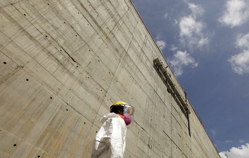 Trabajador en la sección de Colón