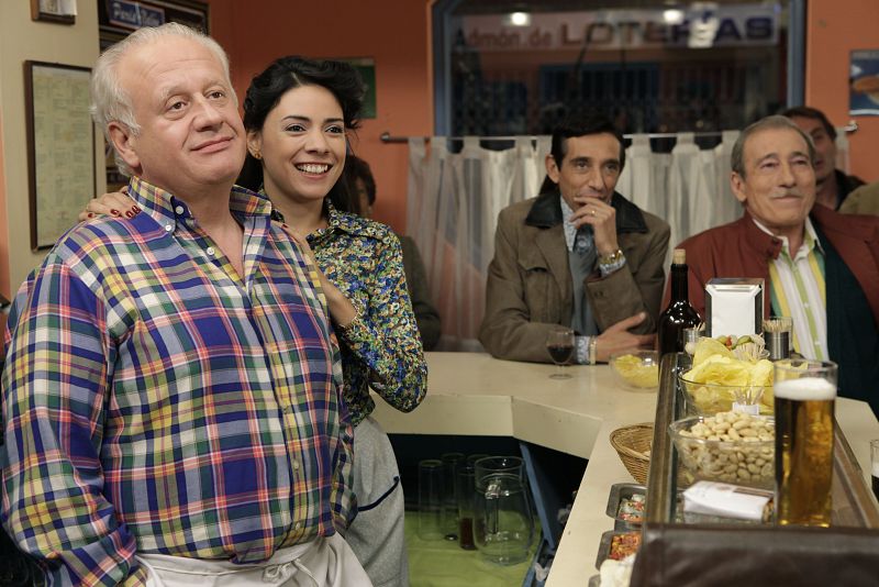 Desi en el bar de Miguel