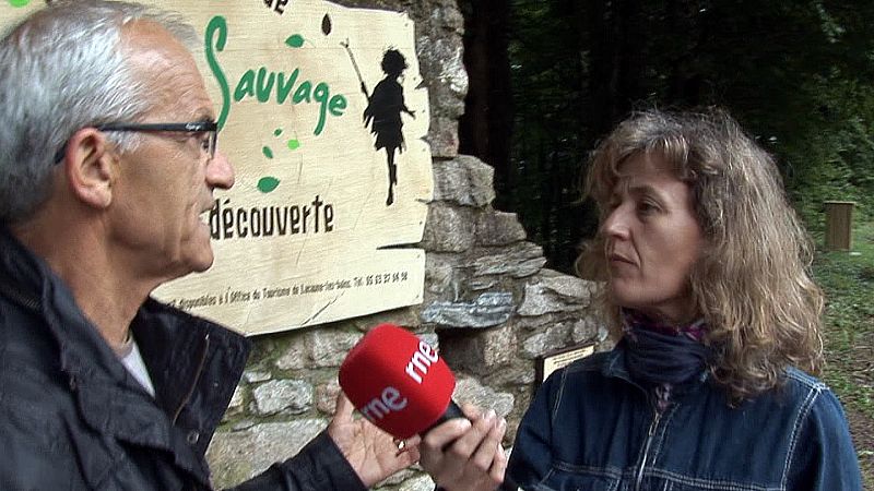 Christian Calas, reportero del diario 'La dépêche du Midi' nos guía tras las huellas del niño salvaje por los bosques de Lacaune